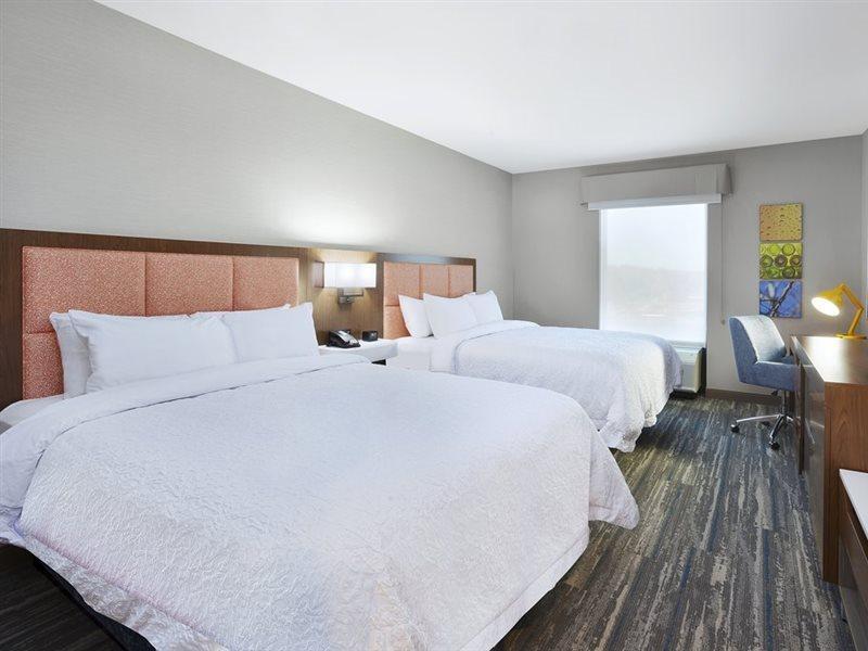 Hotel Hampton & Grand Rapids South 3*